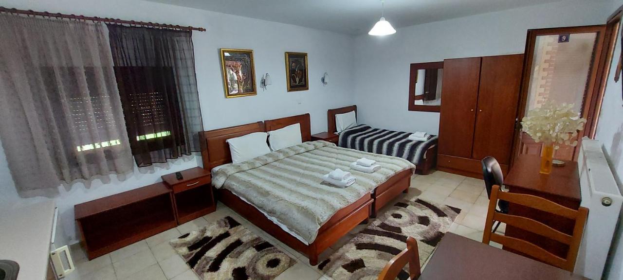 Galini Apartment Loutraki  Exterior photo