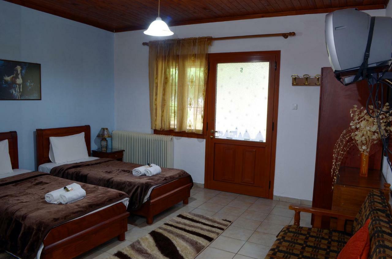 Galini Apartment Loutraki  Exterior photo